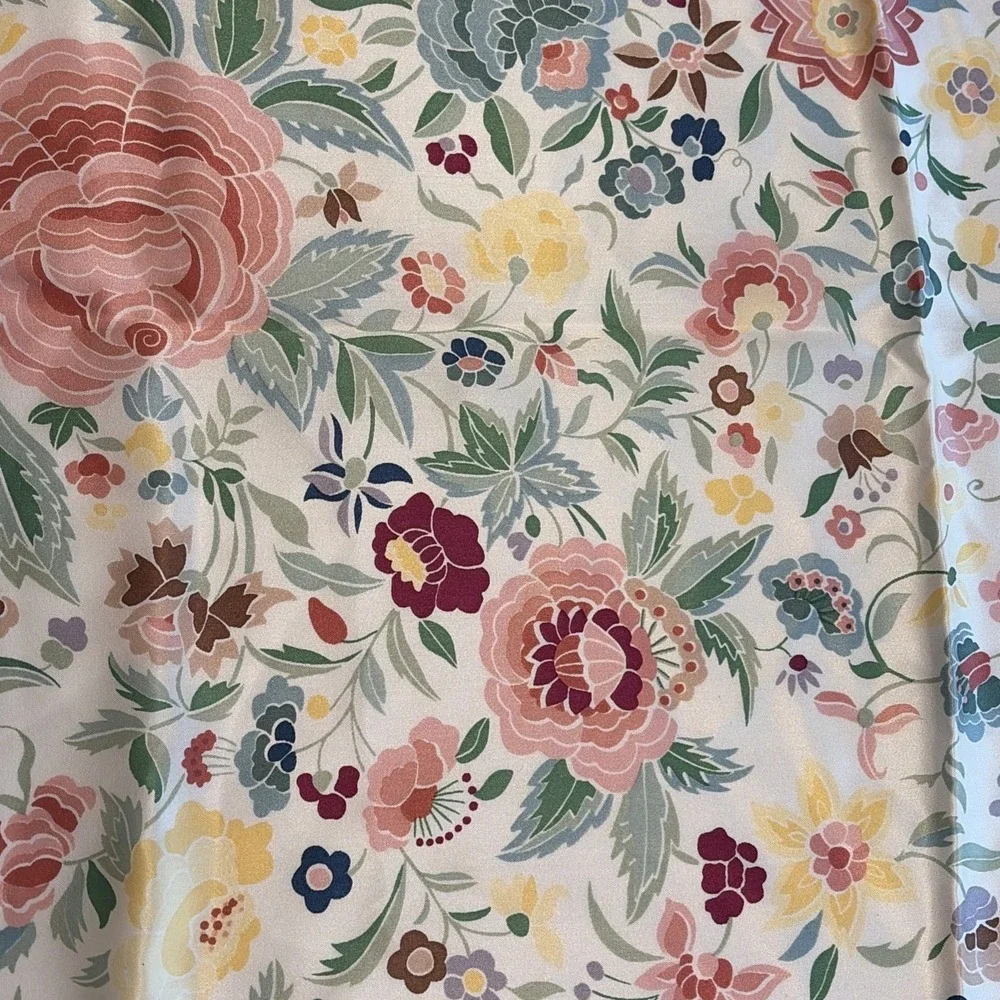 Vintage Smithsonian Institute Floral Silk Scarf 31